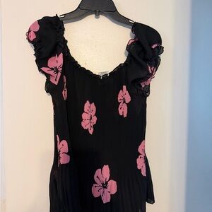 Black Top with Pink Floral Print and Ruffled Sleeves